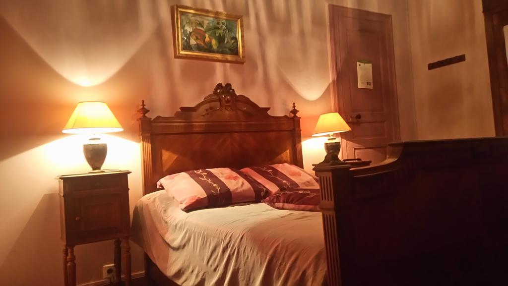 Chambres D'Hotes Chateau De Serans - Atelier Balias Ecouche Bagian luar foto