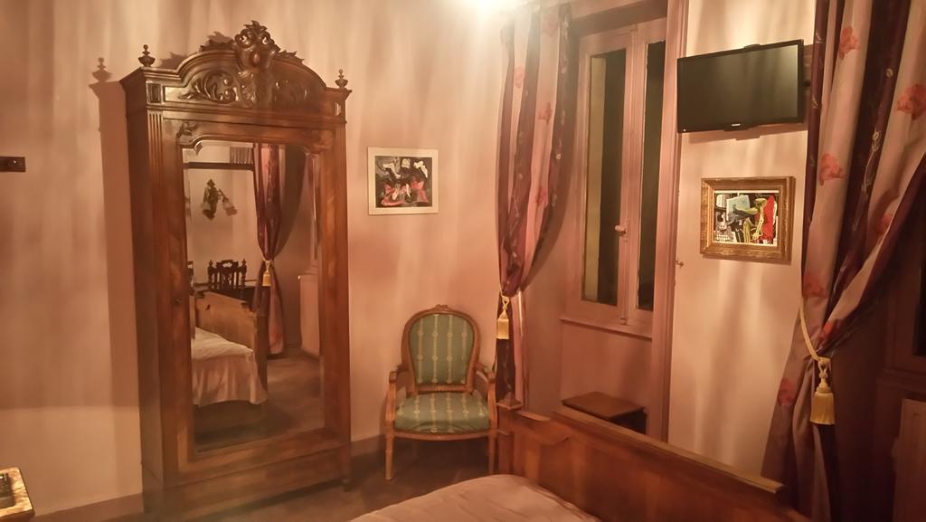 Chambres D'Hotes Chateau De Serans - Atelier Balias Ecouche Bagian luar foto